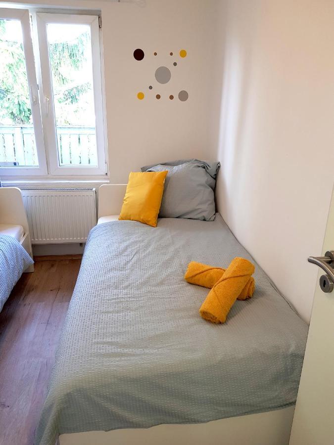 Theox No 3 Fur 5 Personen Mit Balkon Lejlighed Duisburg Eksteriør billede