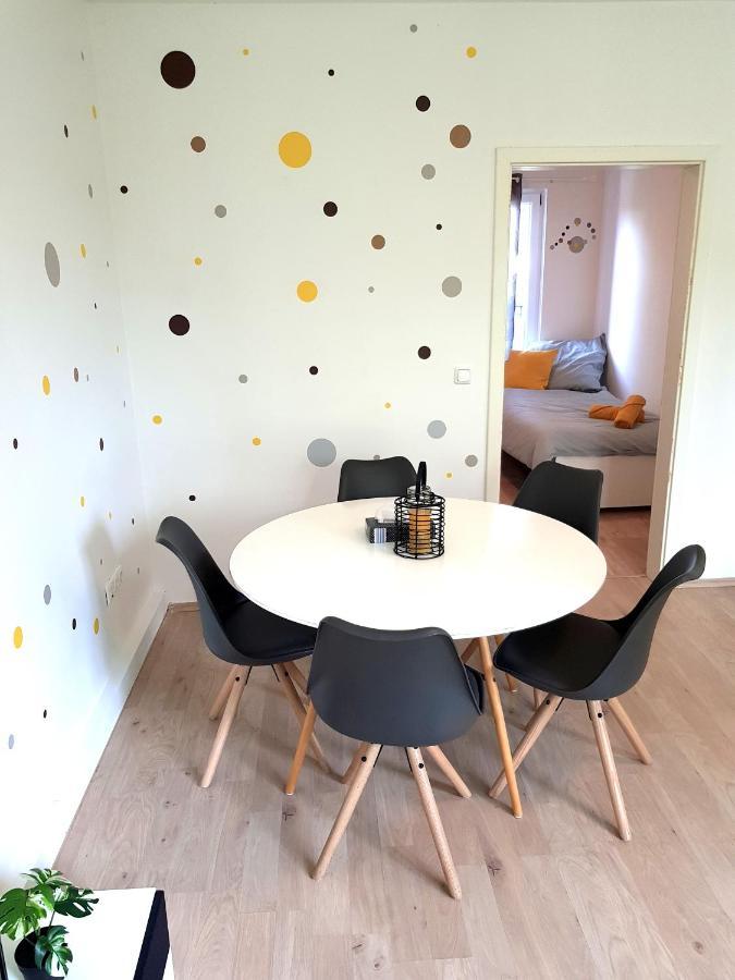 Theox No 3 Fur 5 Personen Mit Balkon Lejlighed Duisburg Eksteriør billede