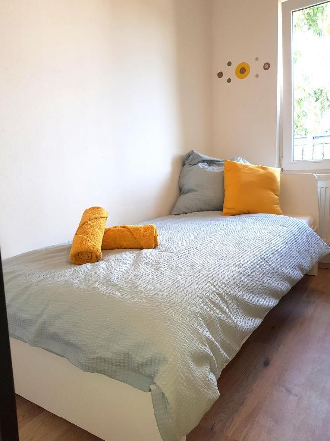 Theox No 3 Fur 5 Personen Mit Balkon Lejlighed Duisburg Eksteriør billede