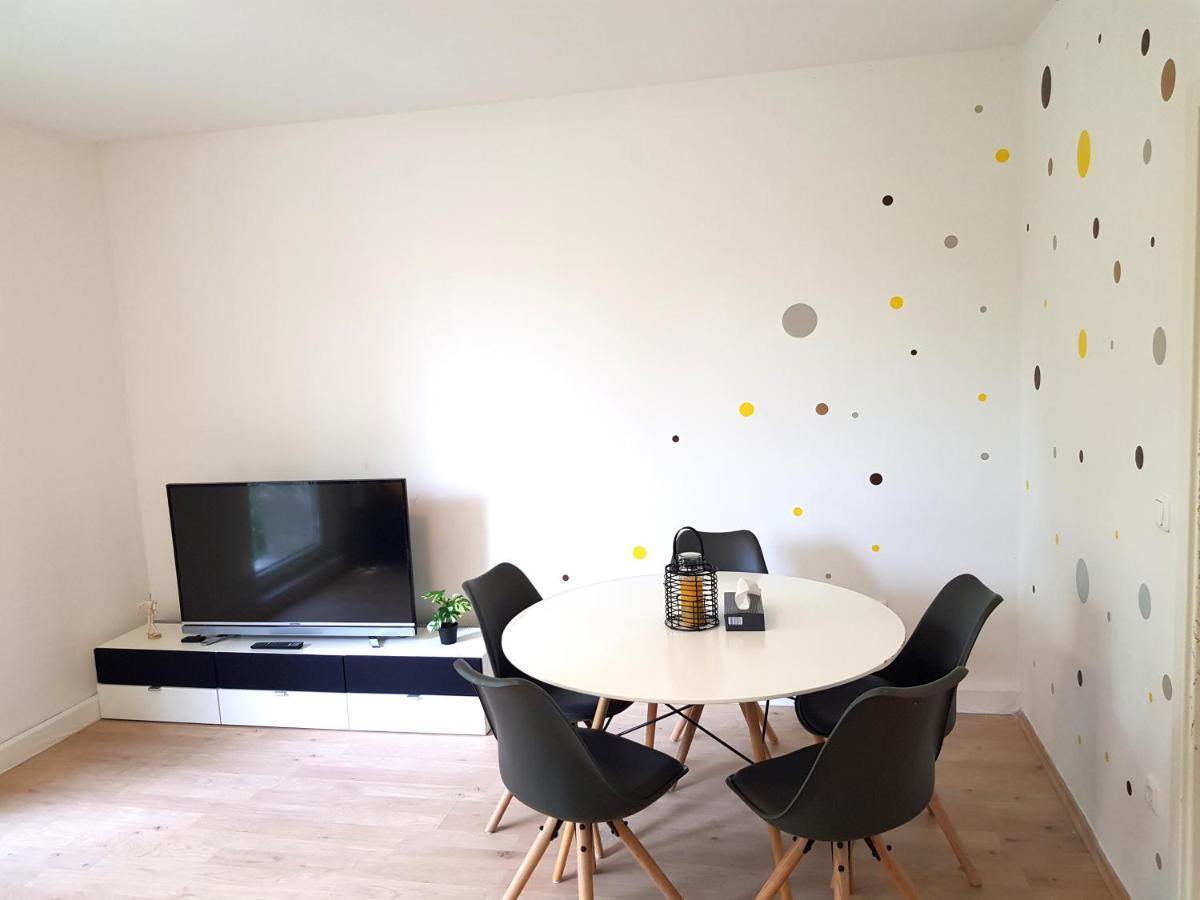 Theox No 3 Fur 5 Personen Mit Balkon Lejlighed Duisburg Eksteriør billede